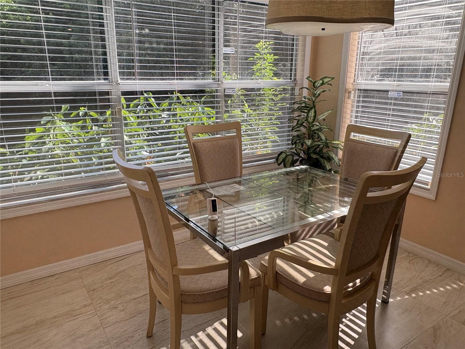 Sunroom - 5120 CONROY RD #12, ORLANDO