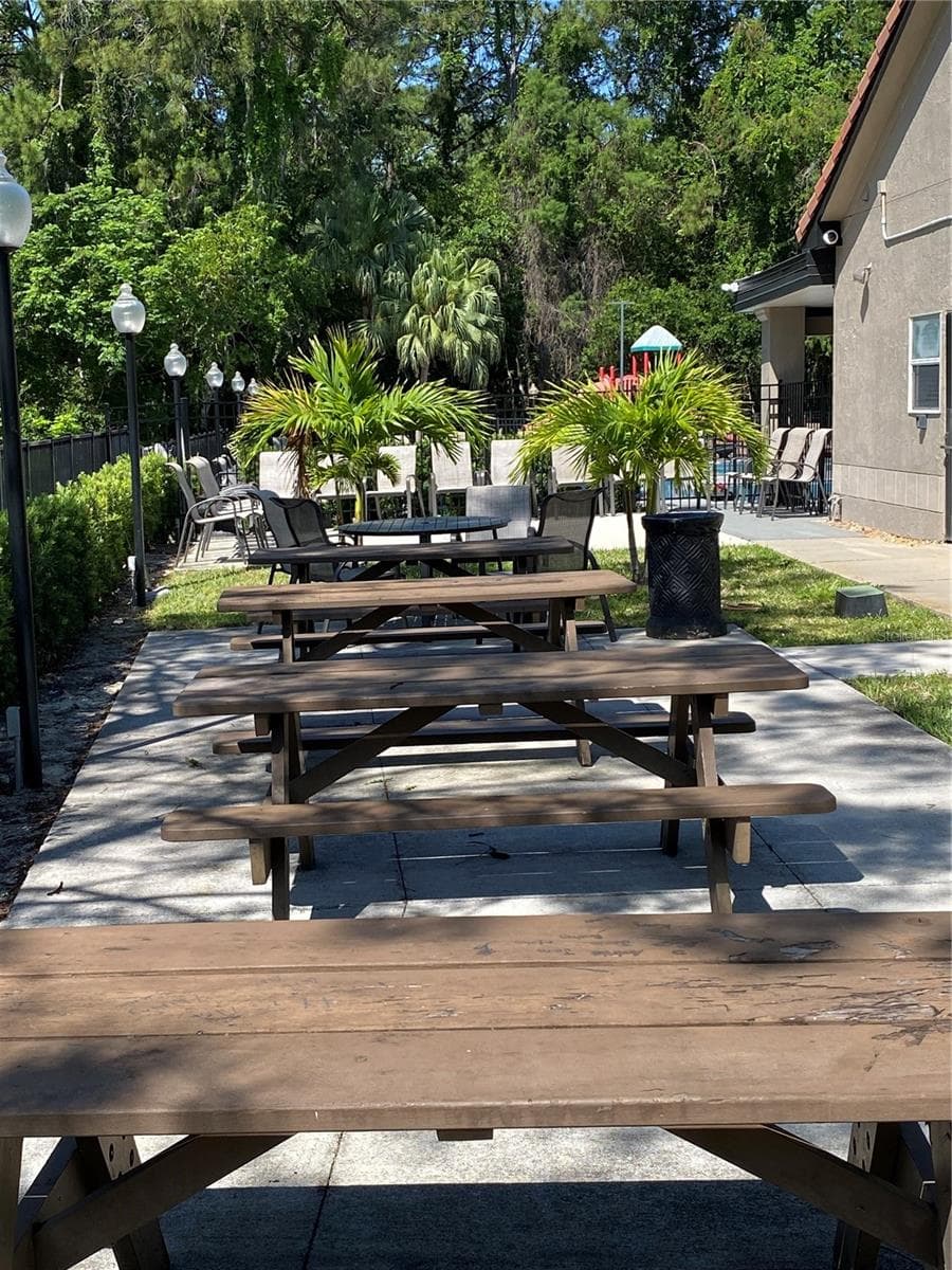 Grilling area - 5120 CONROY RD #12, ORLANDO
