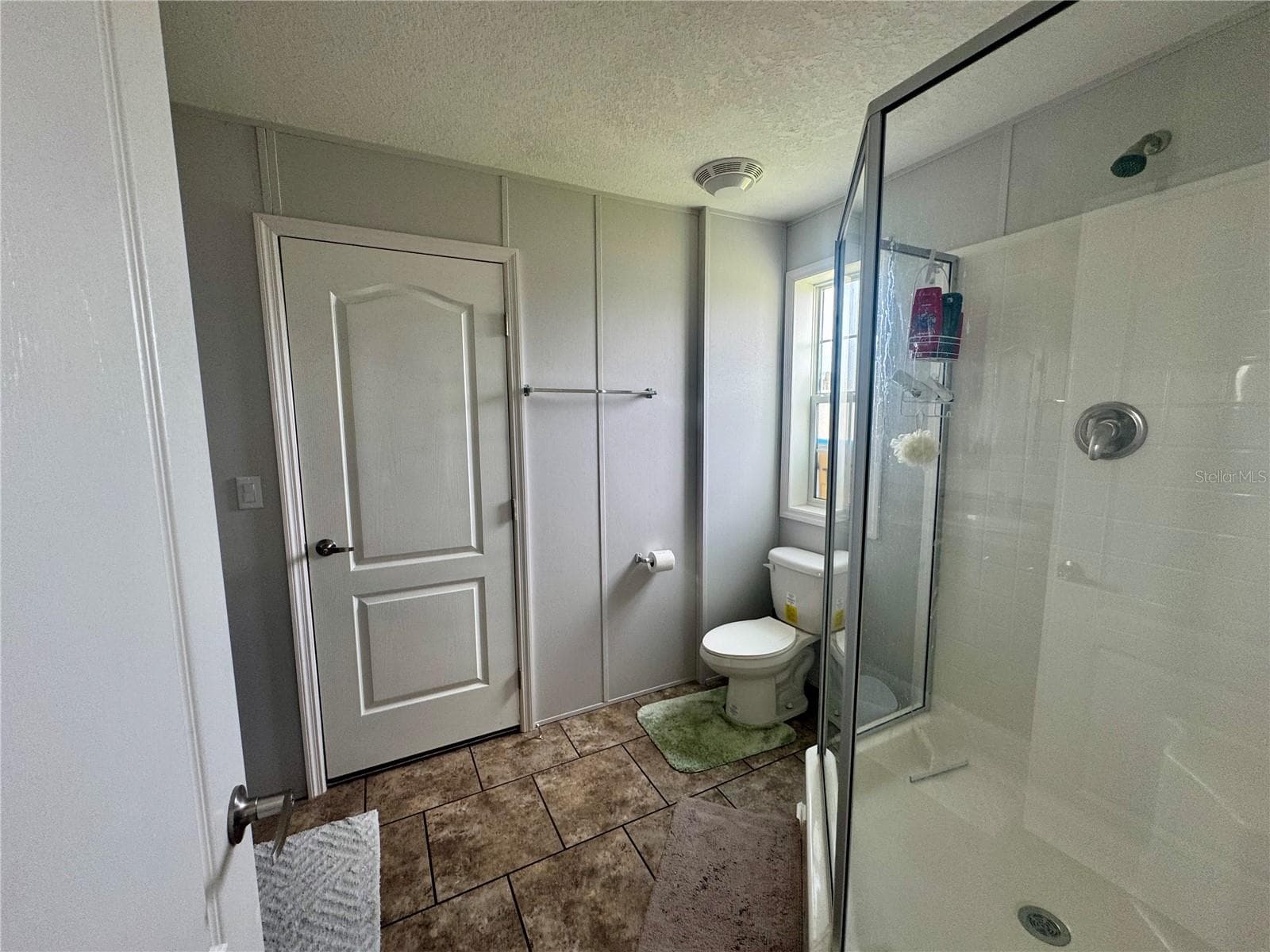Manufactured Home at 30 SEMINOLE PATH, WILDWOOD, photo 13 of 27