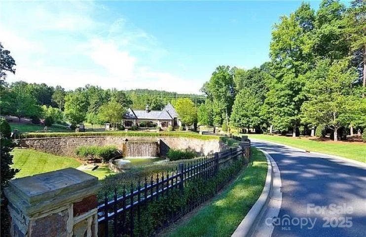 Lot at Belmont, photo 2 of 27