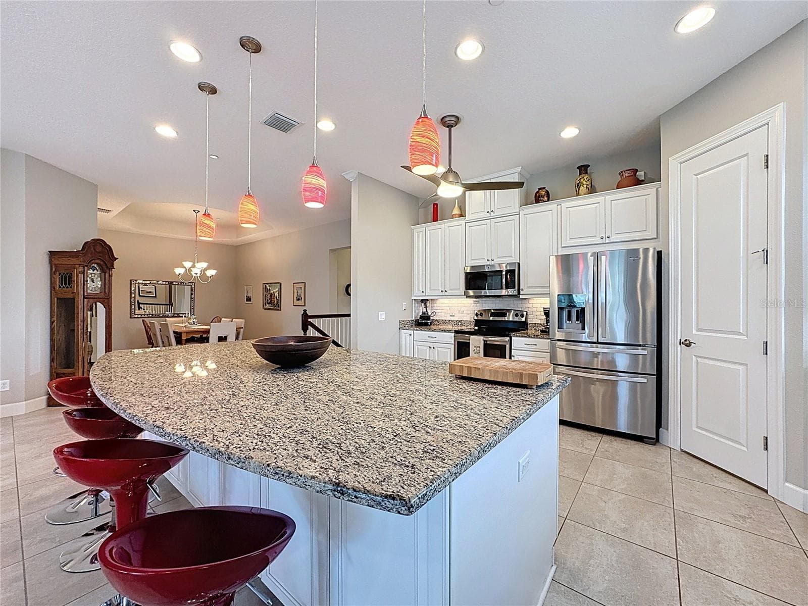 Light & Bright Gourmet Kitchen - 13514 MESSINA LOOP #102, BRADENTON