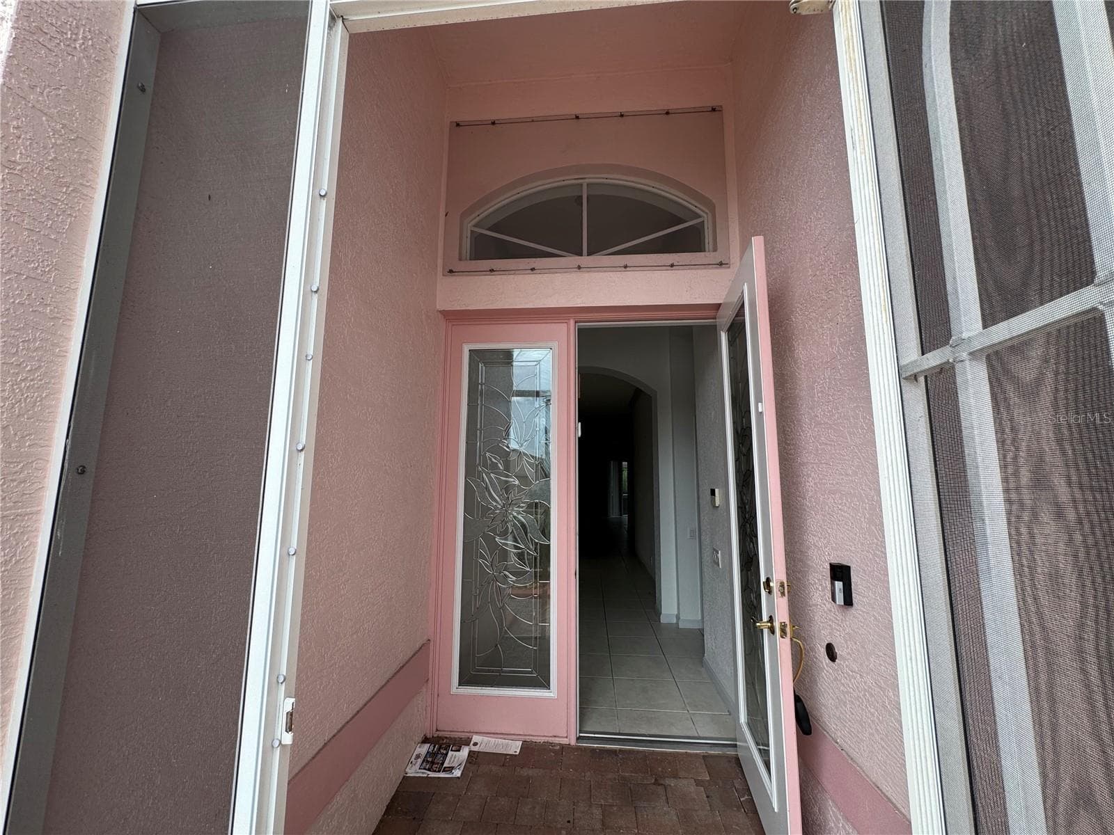 Single Family Residence at 318 NW SHOREVIEW DR, PORT ST LUCIE, photo 6 of 34