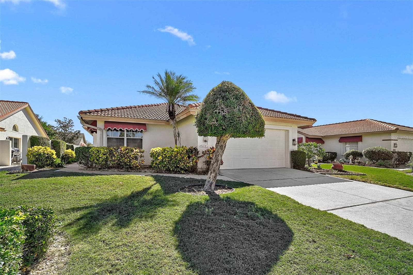 Single Family Residence at 4717 PERIDIA BLVD E, BRADENTON, photo 2 of 36