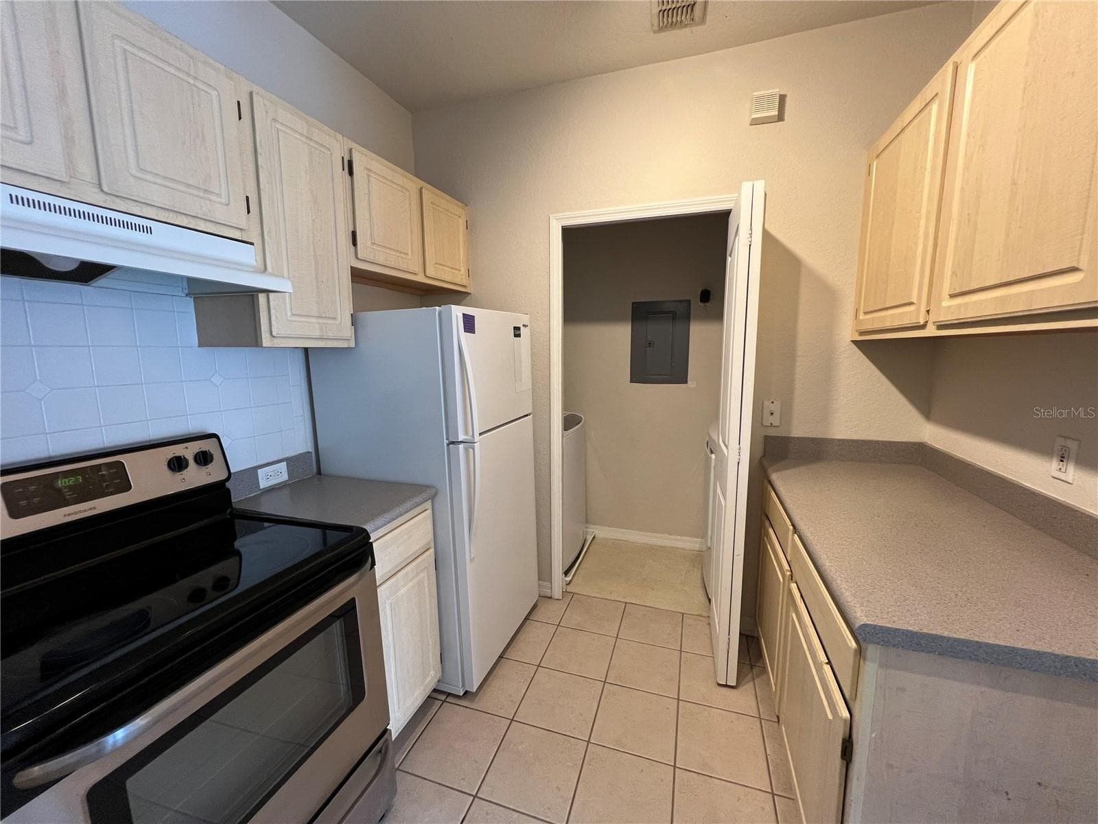 Condominium at 2537 MAITLAND CROSSING WAY #308, ORLANDO, photo 7 of 28