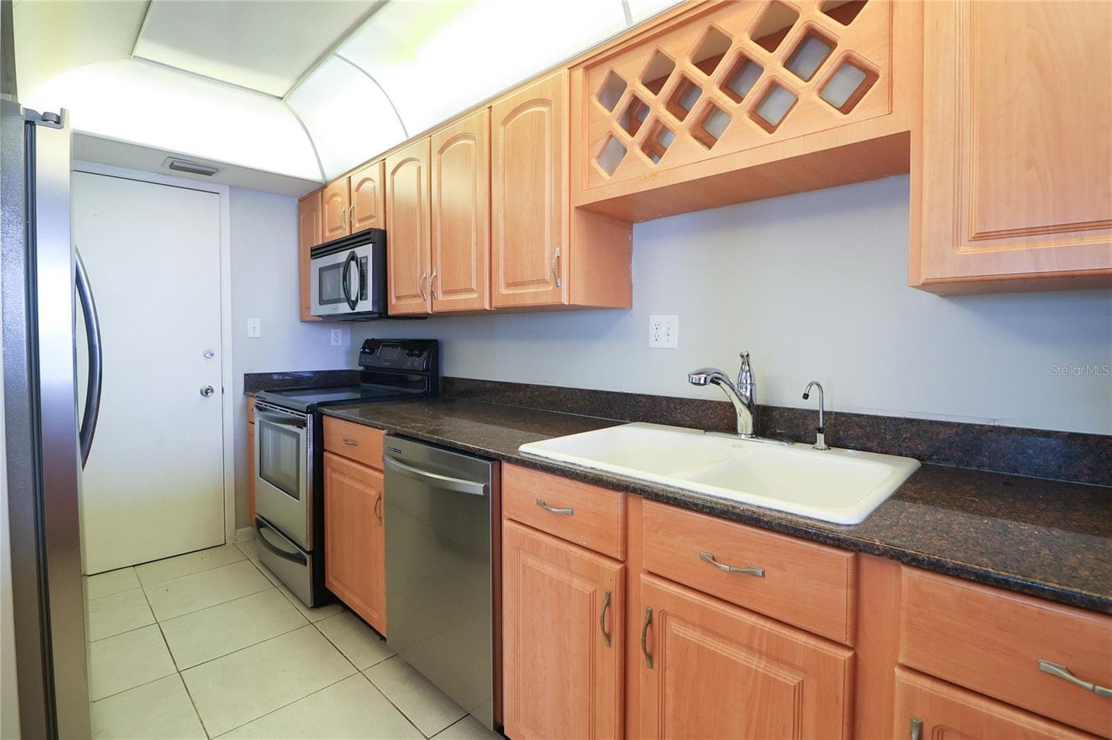 Condominium at 7400 SUN ISLAND DR S #501, SOUTH PASADENA, photo 6 of 38