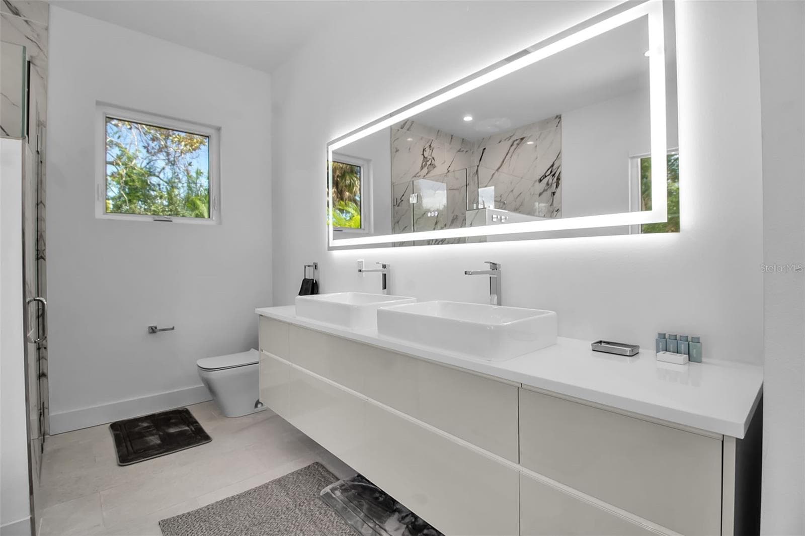 Primary Bathroom - 2231 WOOD ST, SARASOTA