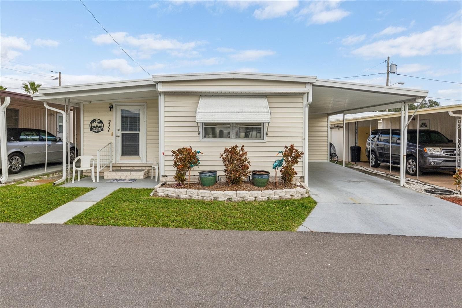 1600 N OLD COACHMAN RD #311