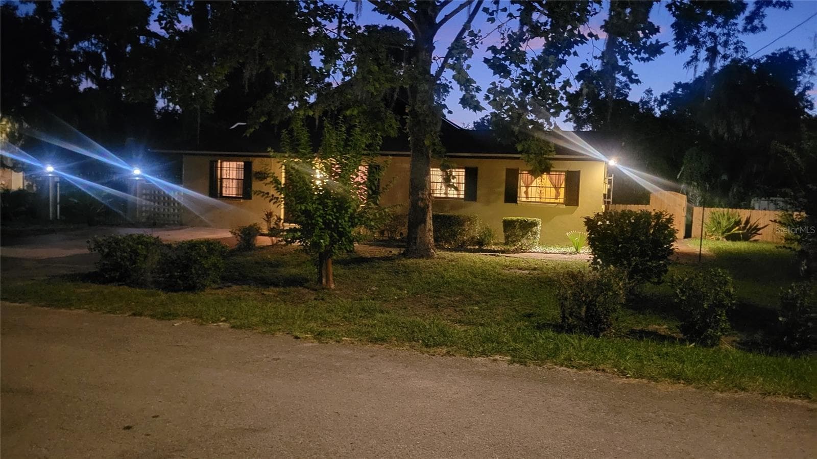 Single Family Residence at 1014 SE 10TH ST, GAINESVILLE, photo 16 of 16