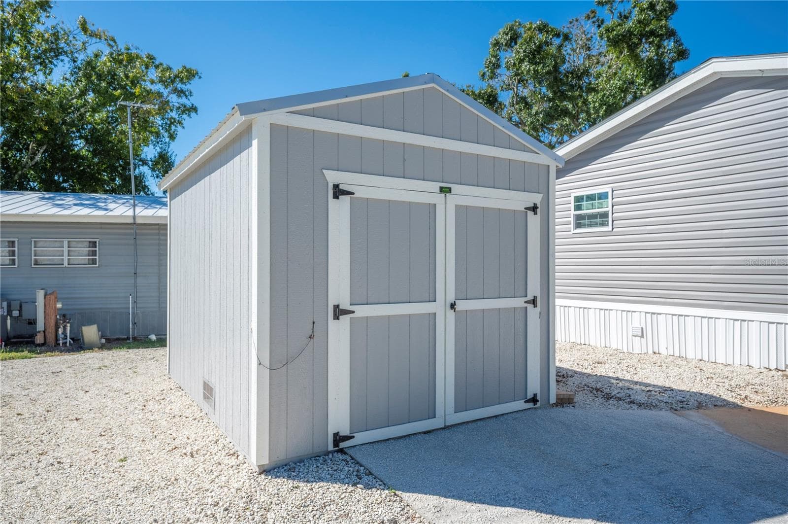 Large 12x10 shed - 1 BEAVERKILL DR, LAKE WALES