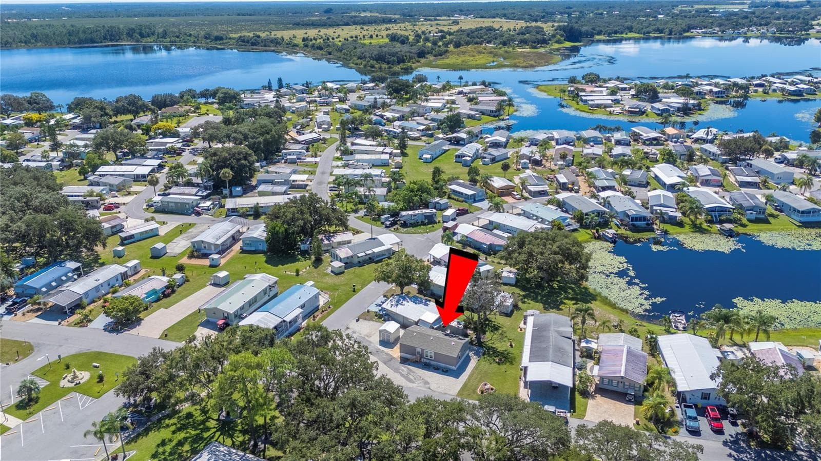 Manufactured Home at 1 BEAVERKILL DR, LAKE WALES, photo 25 of 51
