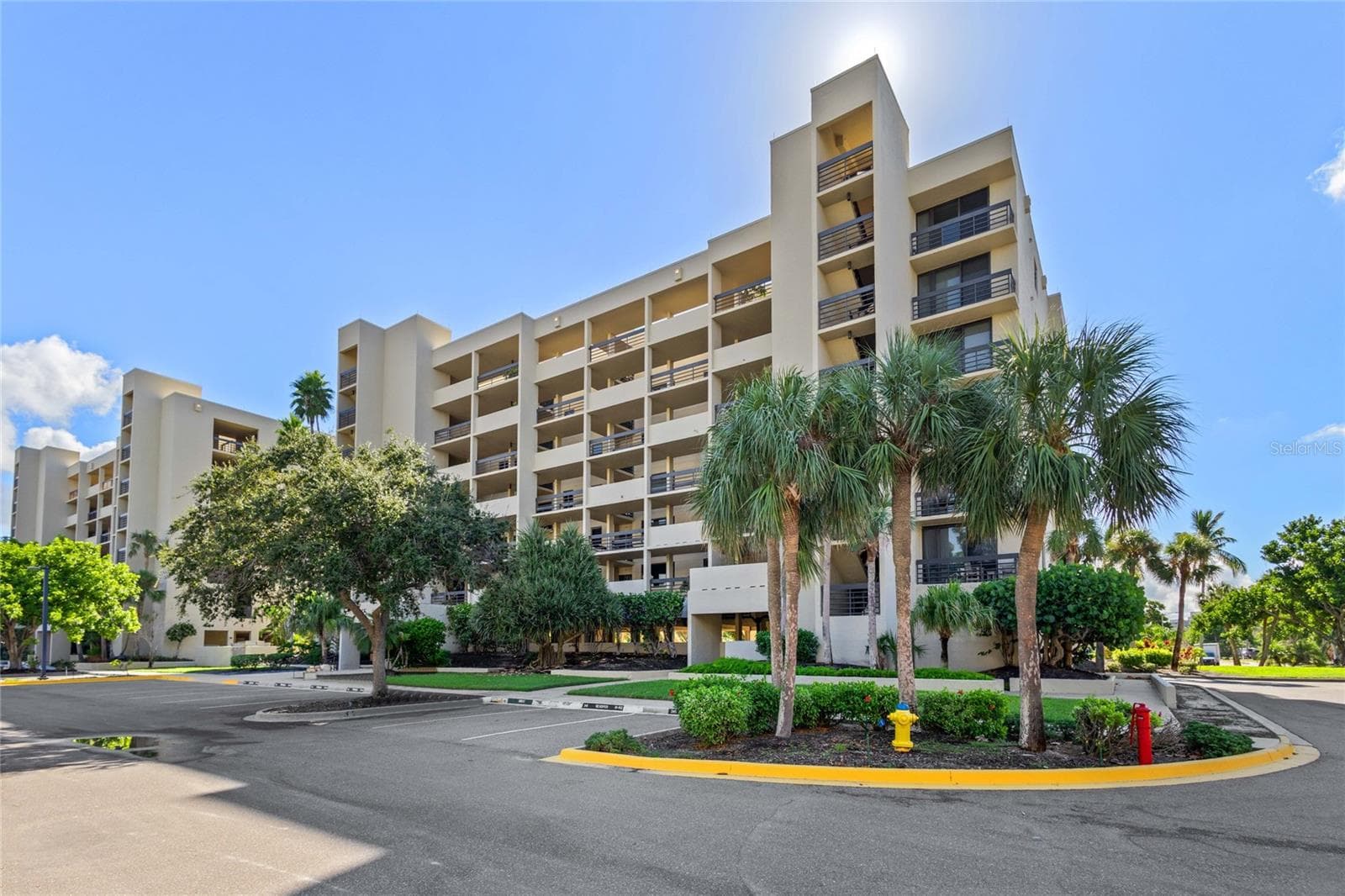 Condominium at 1065 GULF OF MEXICO DR #402, LONGBOAT KEY, photo 2 of 47