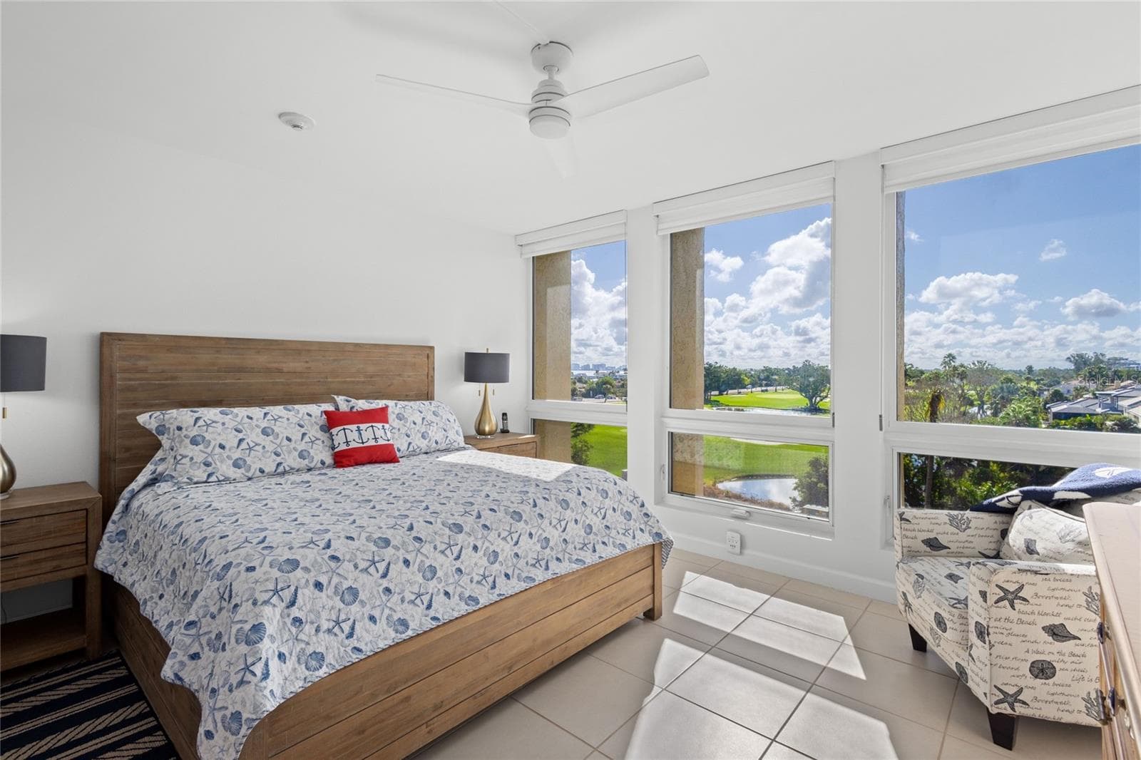 Condominium at 1065 GULF OF MEXICO DR #402, LONGBOAT KEY, photo 15 of 47