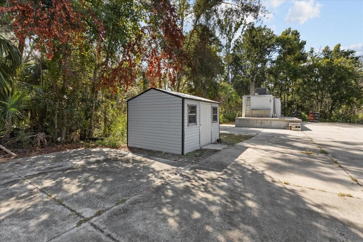 Manufactured Home at 4945 SW 358 HWY, STEINHATCHEE, photo 27 of 36