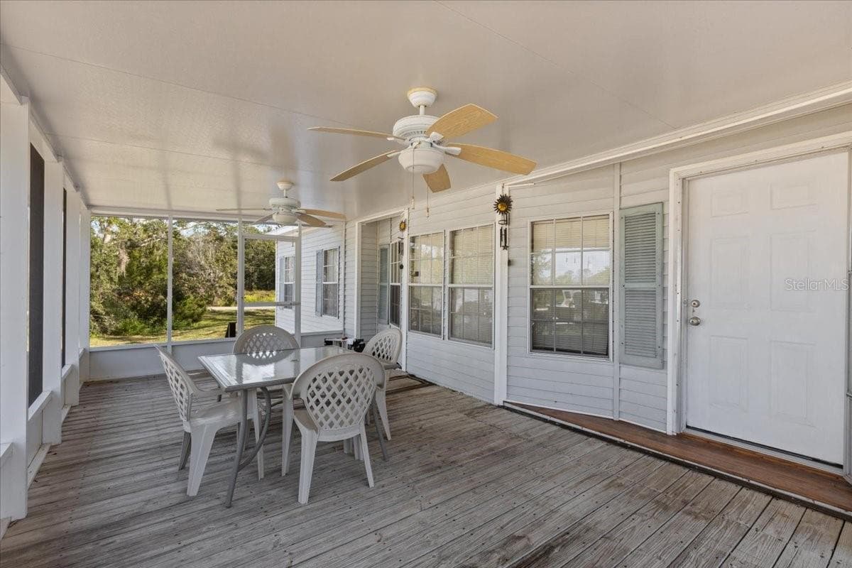 Manufactured Home at 4945 SW 358 HWY, STEINHATCHEE, photo 31 of 36