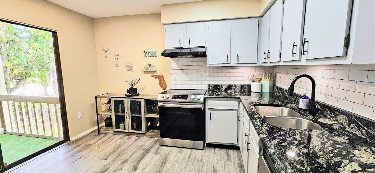 Condominium at 2232 BAHIA VISTA ST #A6, SARASOTA, photo 17 of 59