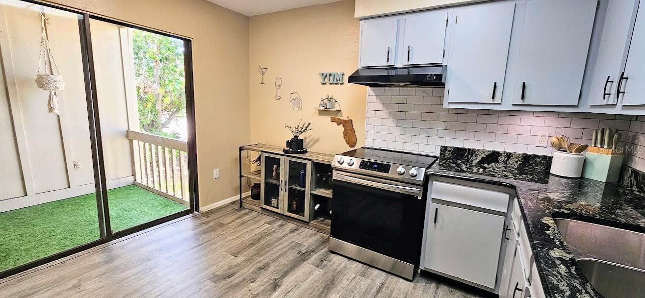 Condominium at 2232 BAHIA VISTA ST #A6, SARASOTA, photo 18 of 59