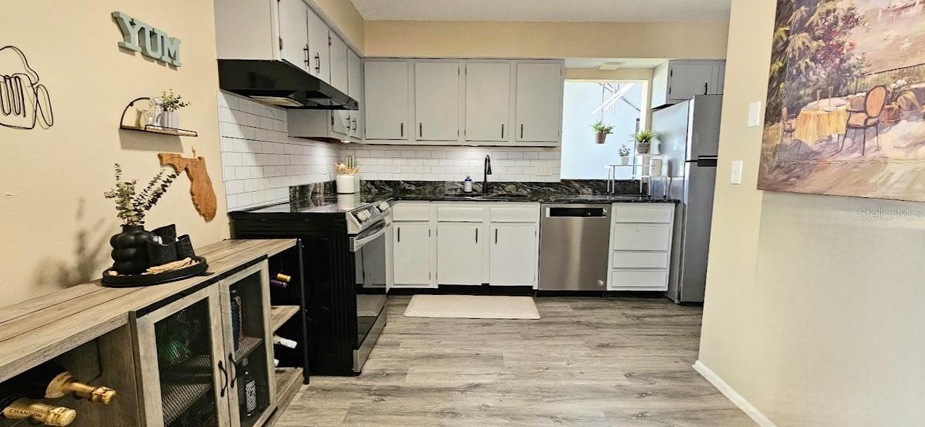 Condominium at 2232 BAHIA VISTA ST #A6, SARASOTA, photo 19 of 59