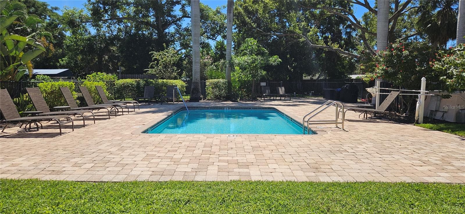 Condominium at 2232 BAHIA VISTA ST #A6, SARASOTA, photo 33 of 59