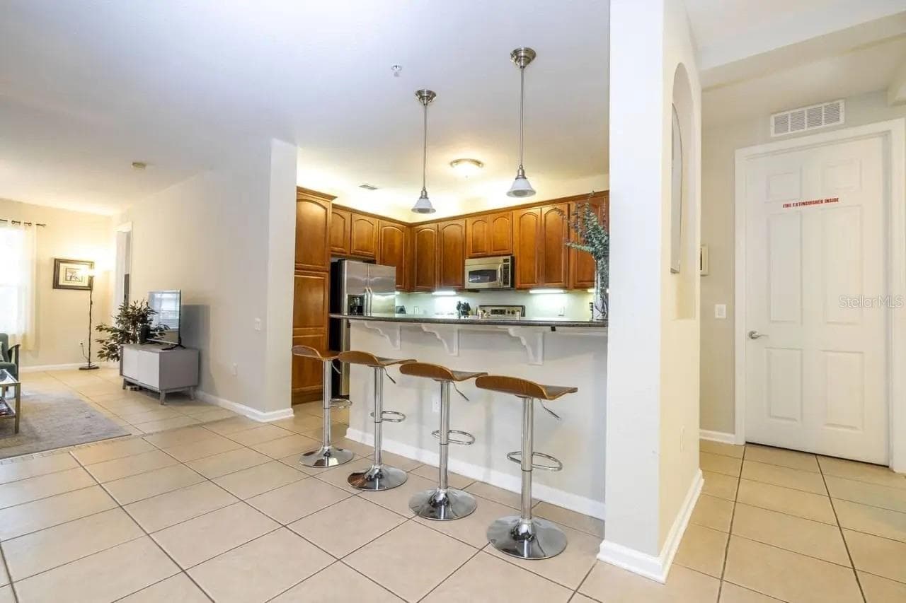 Condominium at 5025 SHOREWAY LOOP #10703, ORLANDO, photo 5 of 53