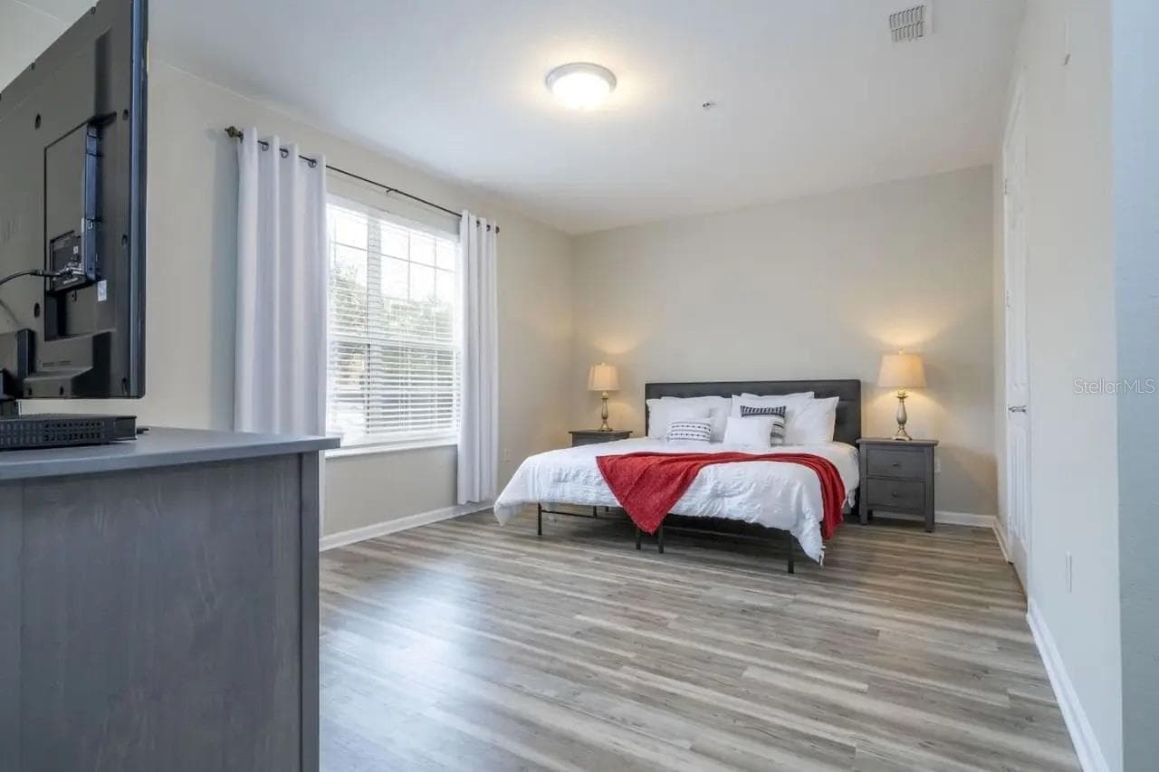 Condominium at 5025 SHOREWAY LOOP #10703, ORLANDO, photo 9 of 53