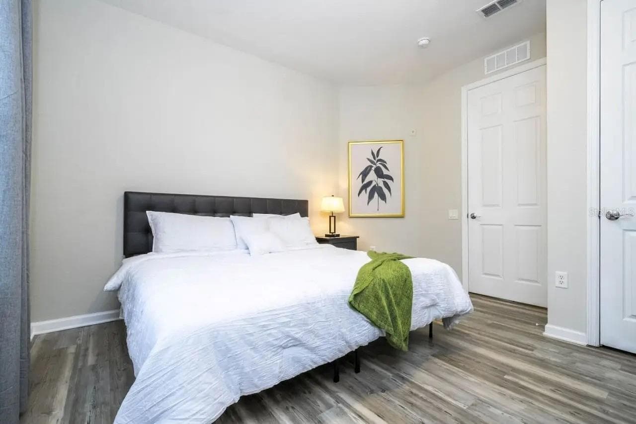 Condominium at 5025 SHOREWAY LOOP #10703, ORLANDO, photo 14 of 53