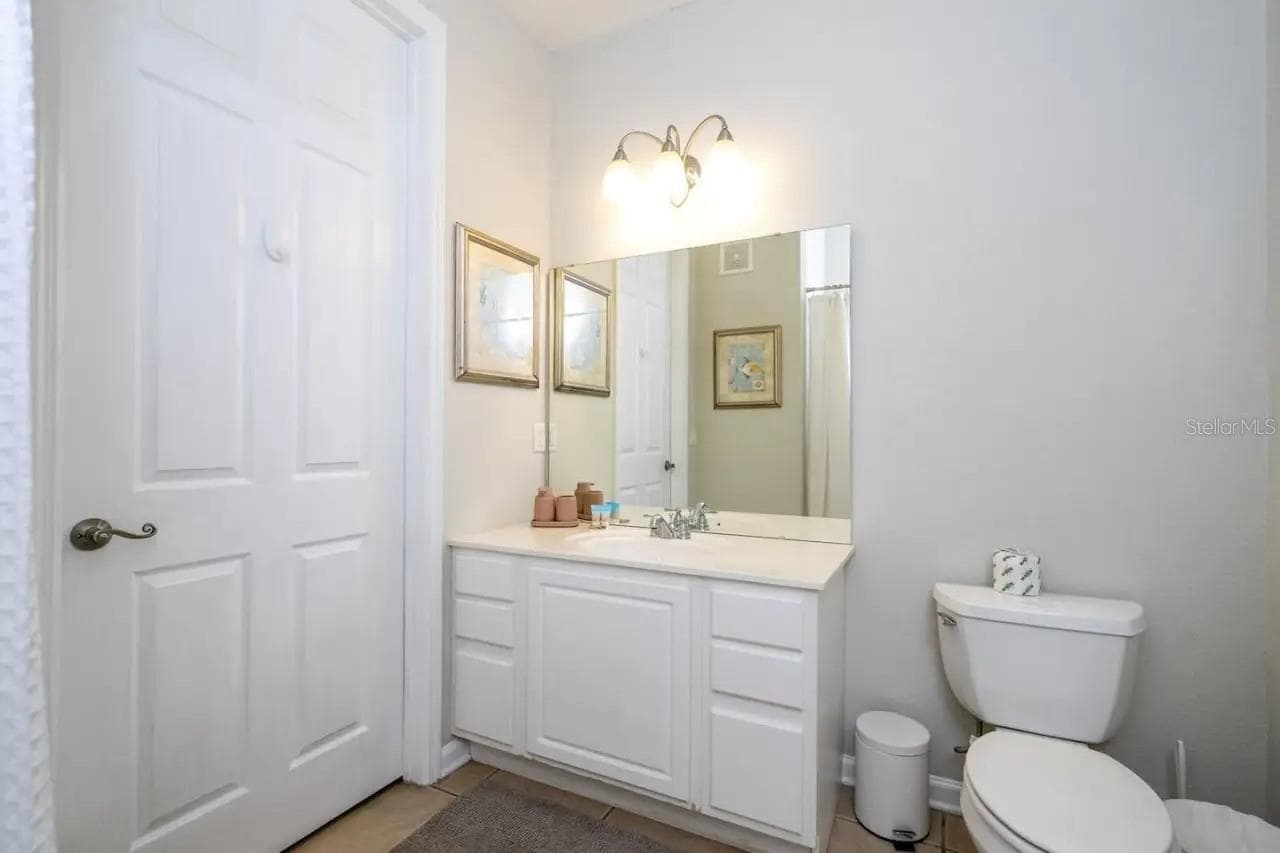 Condominium at 5025 SHOREWAY LOOP #10703, ORLANDO, photo 16 of 53