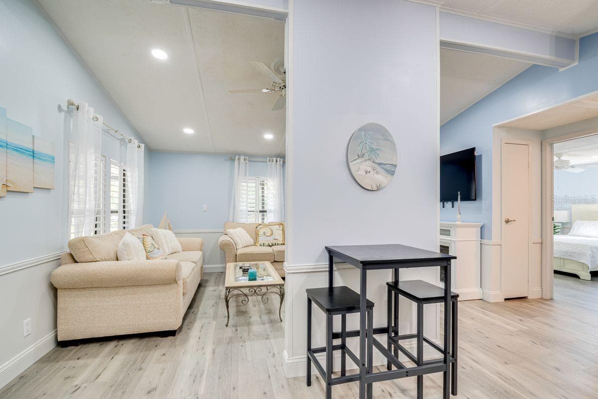 Manufactured Home at 1224 DUSTIN DR, LADY LAKE, photo 11 of 28