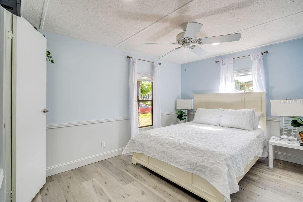 Manufactured Home at 1224 DUSTIN DR, LADY LAKE, photo 20 of 28