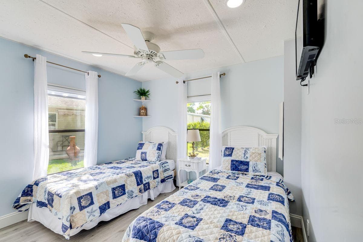 Manufactured Home at 1224 DUSTIN DR, LADY LAKE, photo 23 of 28