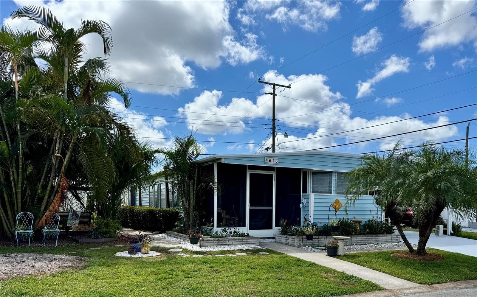 Mobile Home at 616 50TH AVENUE TER W, BRADENTON, photo 2 of 51