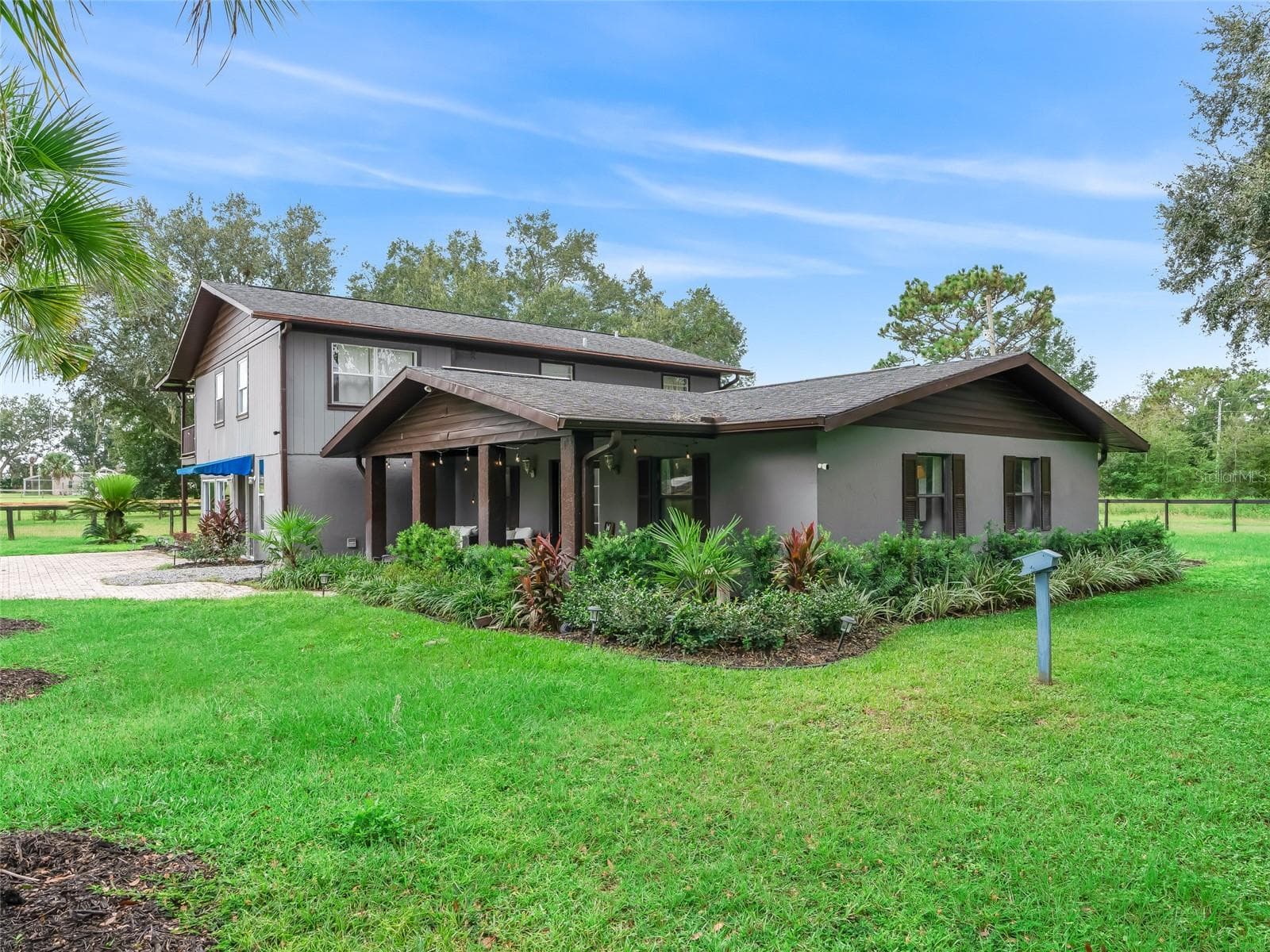 10291 W 40 HWY