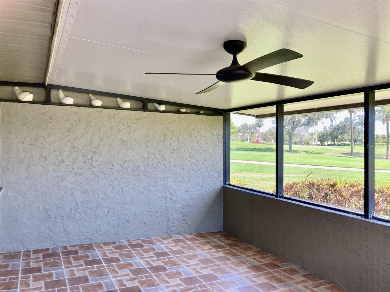 Screened in porch. - 3407 AVENIDA MADERA #A, BRADENTON
