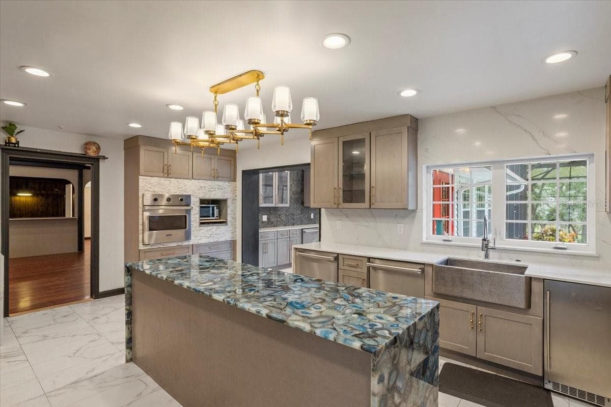 Single Family Residence at 201 S SWEETWATER COVE BLVD, LONGWOOD, photo 7 of 62