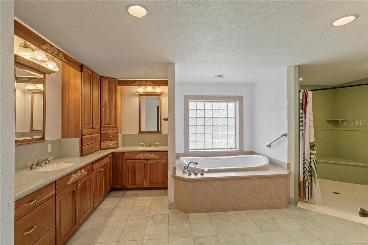 Single Family Residence at 201 S SWEETWATER COVE BLVD, LONGWOOD, photo 32 of 62