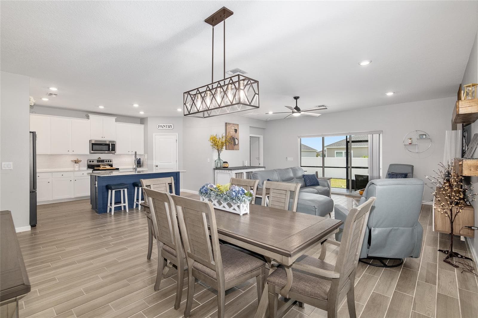 Single Family Residence at 5688 SW 92ND PL, OCALA, photo 16 of 54