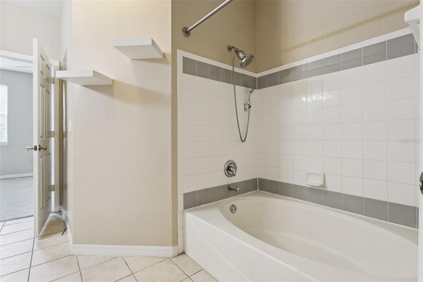 Condominium at 3446 SOHO ST #303, ORLANDO, photo 22 of 47