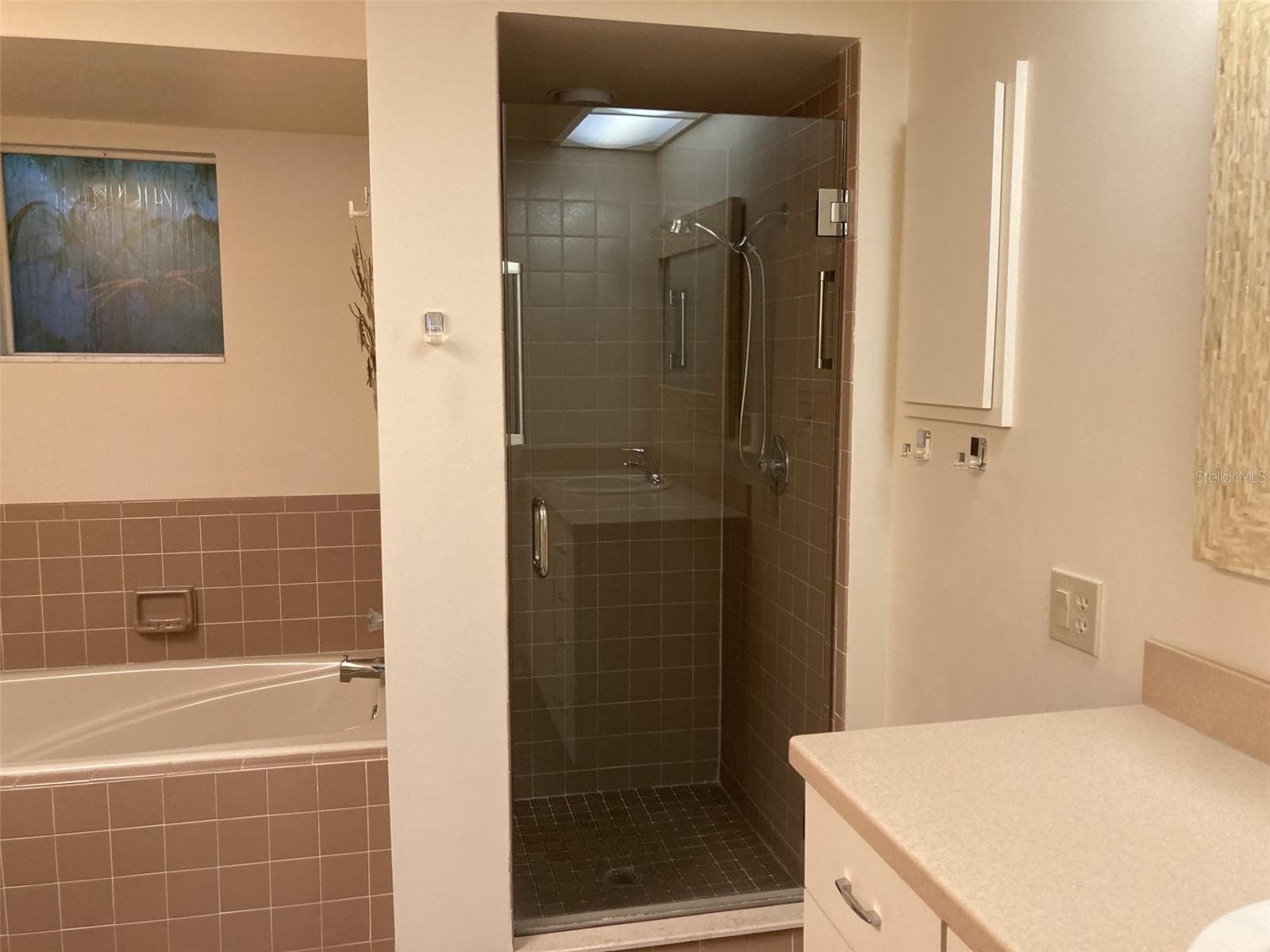 Master bathroom. - 3407 AVENIDA MADERA #A, BRADENTON
