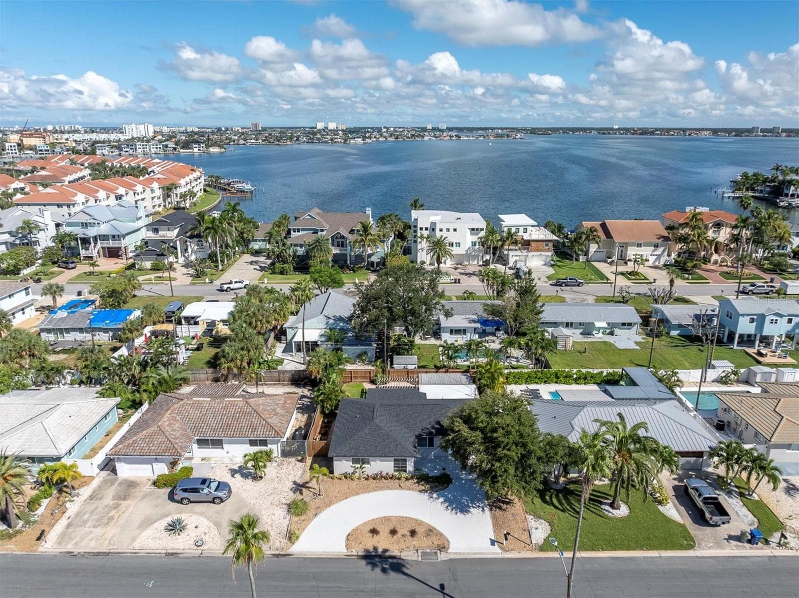 Walkable Beachside Location - 197 LIDO DR, ST PETE BEACH