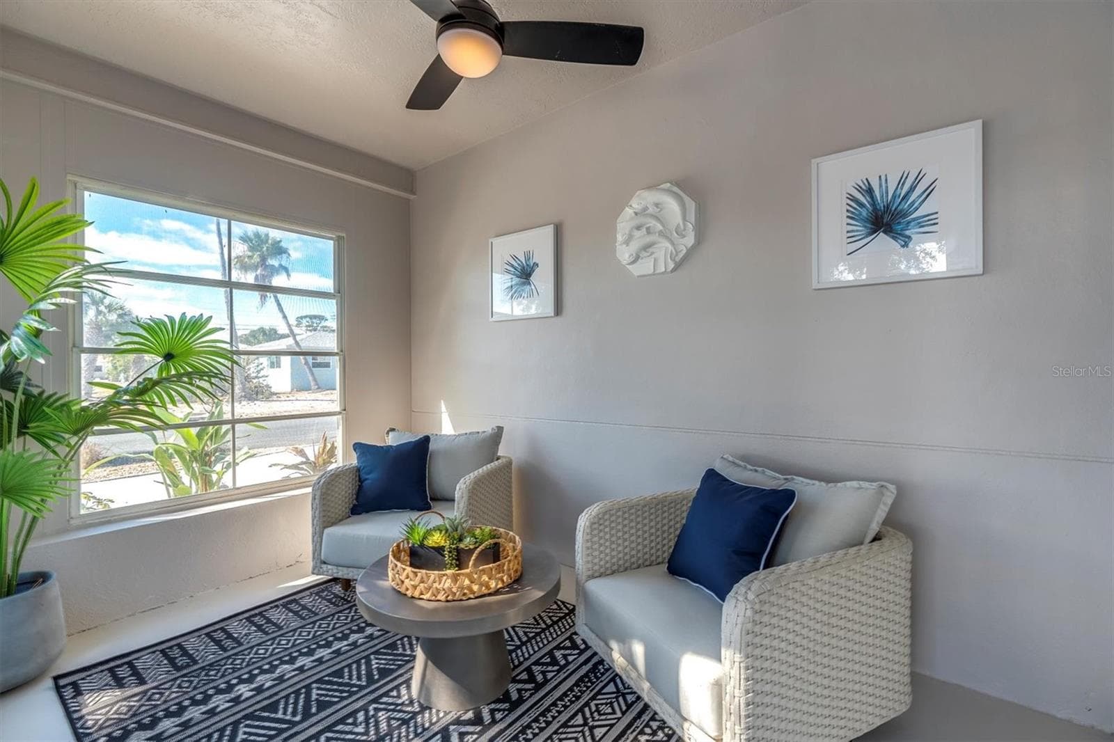 Living Area - 197 LIDO DR, ST PETE BEACH