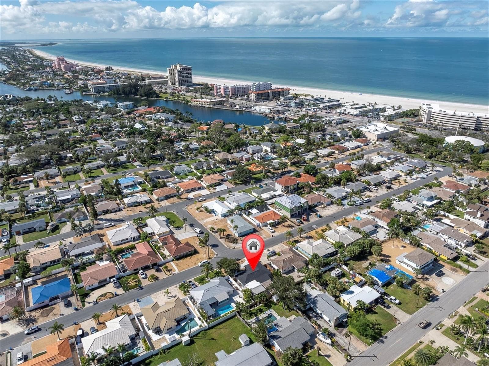 Steps from St. Pete Beach - 197 LIDO DR, ST PETE BEACH