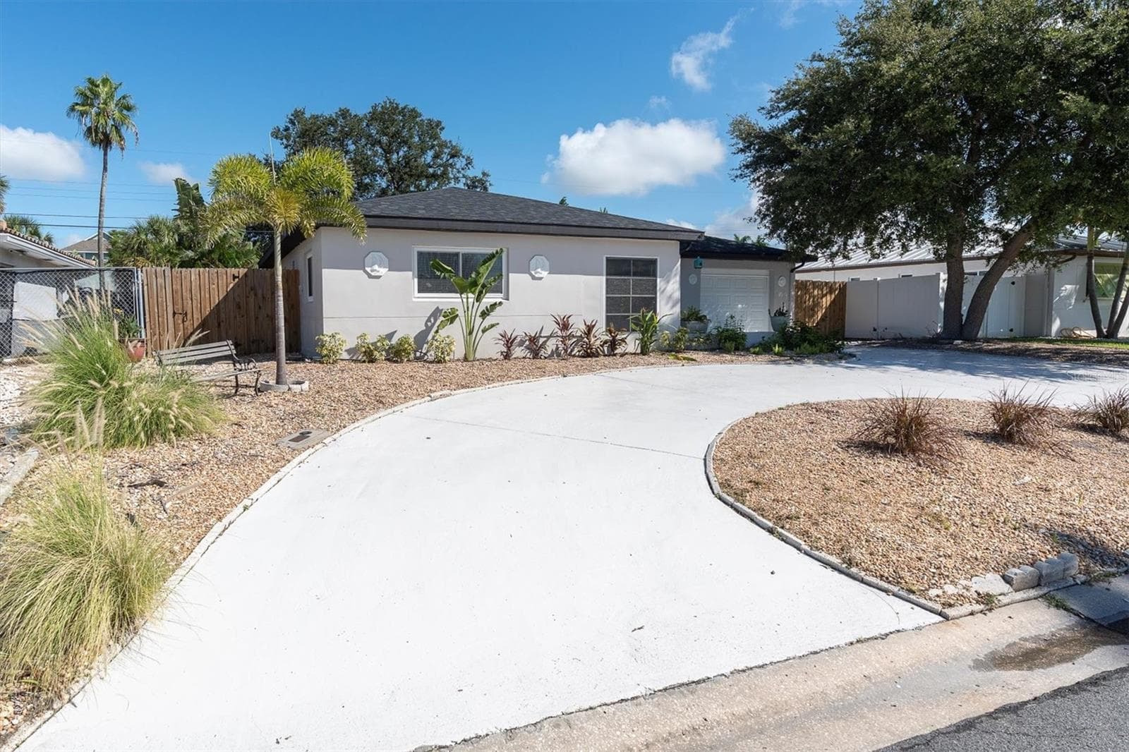 Charming Coastal Exterior - 197 LIDO DR, ST PETE BEACH