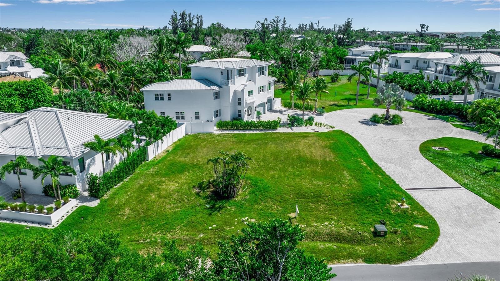 Land at 610 HIBISCUS WAY, LONGBOAT KEY, photo 8 of 9