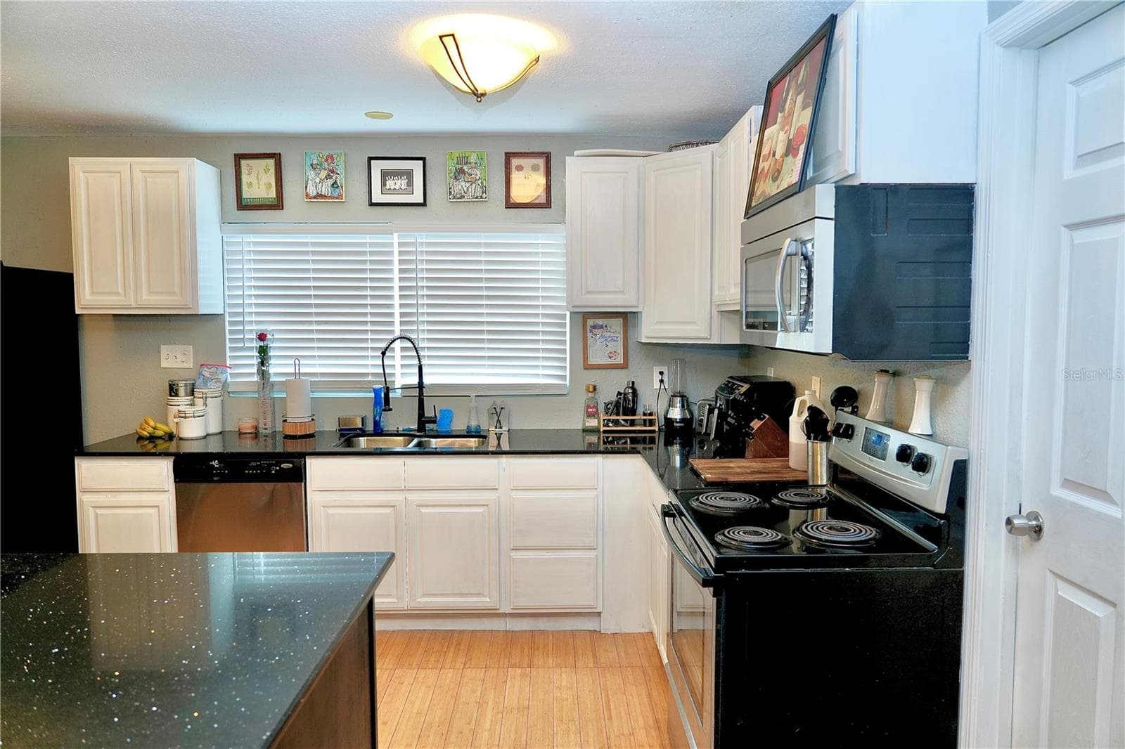 Single Family Residence at WILMA SOUTH, TAMPA, photo 7 of 29