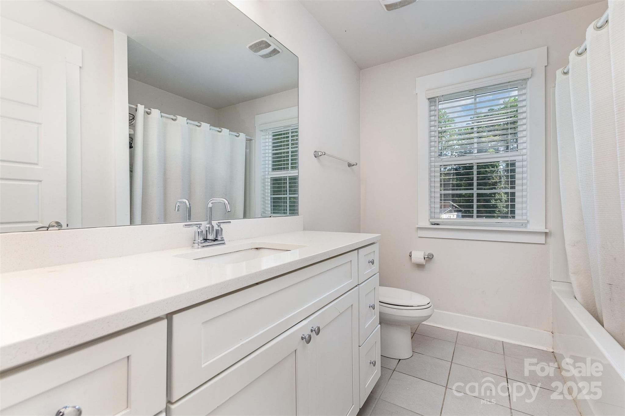 Single Family Residence at 7725 Shalom Drive, Charlotte, photo 17 of 22