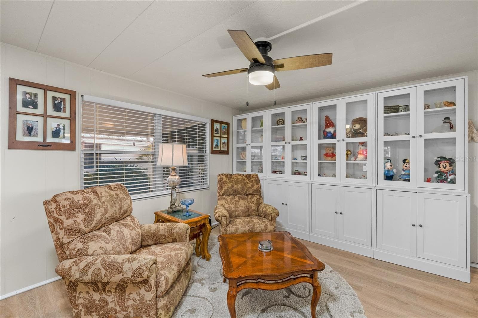 Cozy sitting area - 288 SALEM AVE #3, PALM HARBOR