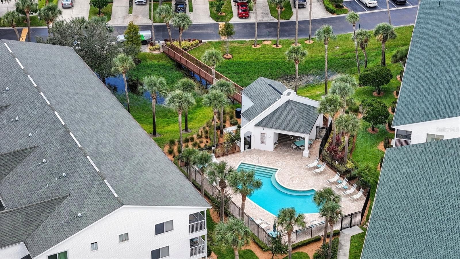 Community pool with clubhouse restrooms - 14879 SEMINOLE TRL, SEMINOLE