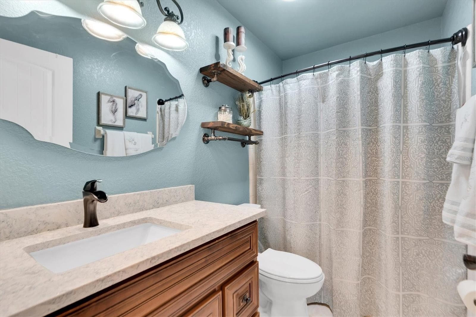 Bathroom #2 - 301 THORN HILL PL, SUN CITY CENTER