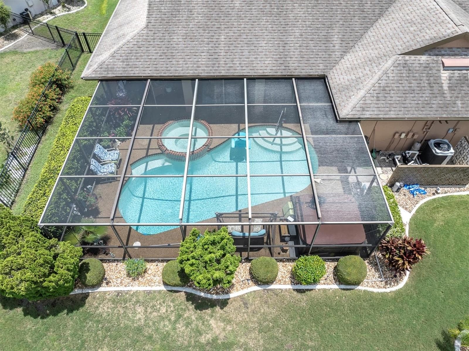 Your personal oasis! - 301 THORN HILL PL, SUN CITY CENTER