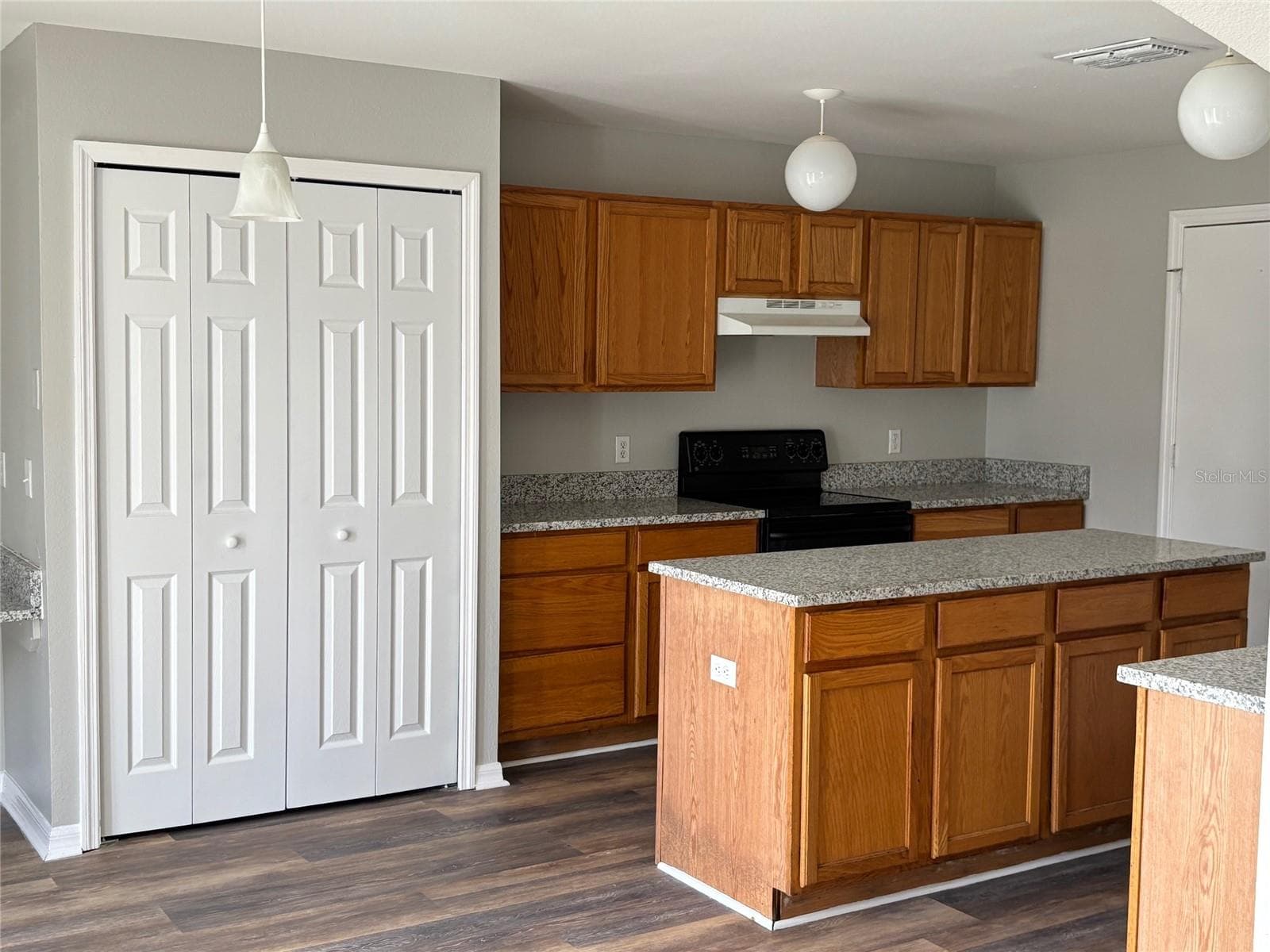 Single Family Residence at 11102 SUMMER STAR DR, RIVERVIEW, photo 6 of 31