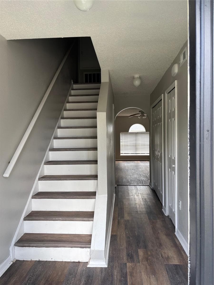 Single Family Residence at 11102 SUMMER STAR DR, RIVERVIEW, photo 7 of 31